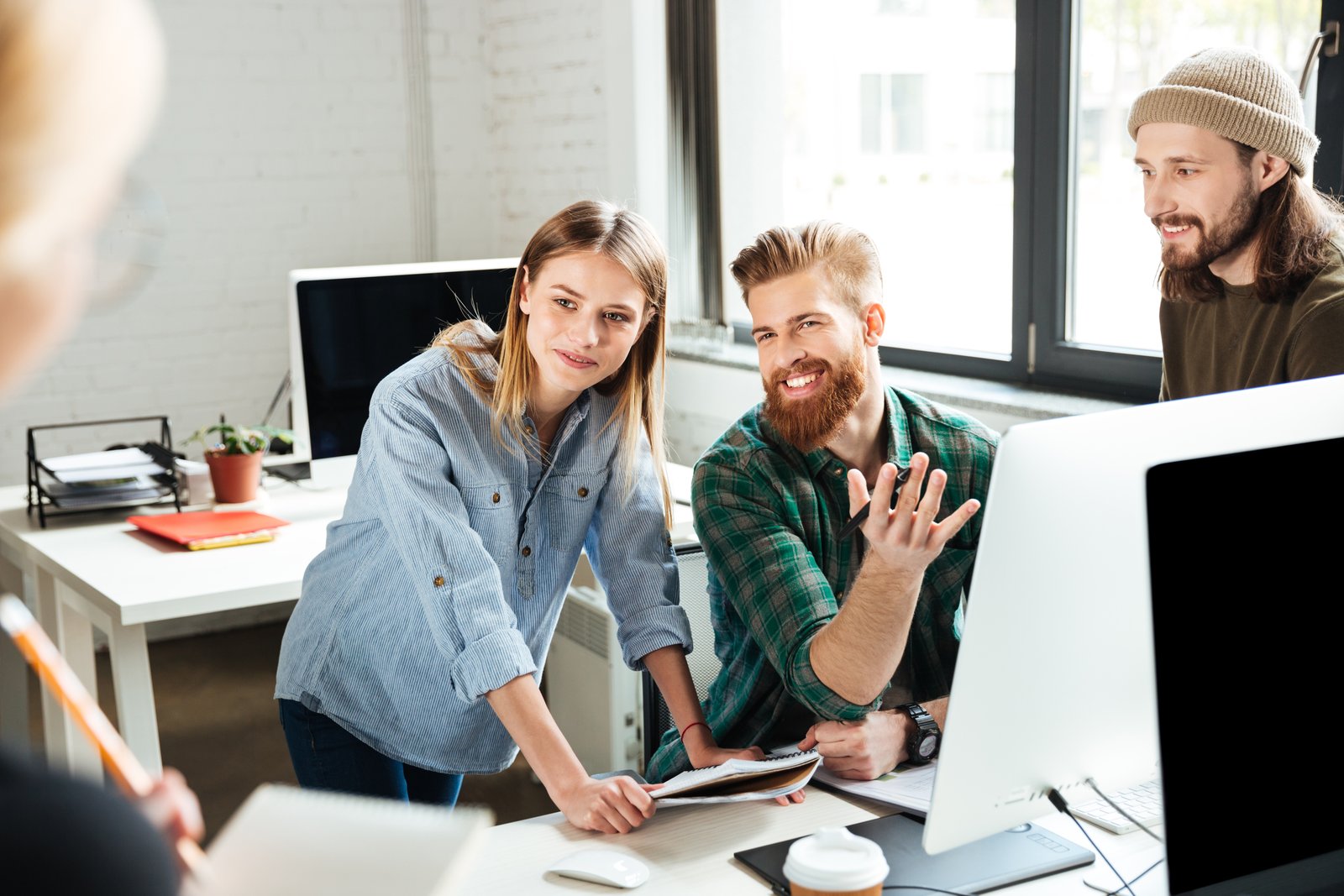 Das Pixelique Digital Team bei der Arbeit an einer digitalen Marketingkampagne